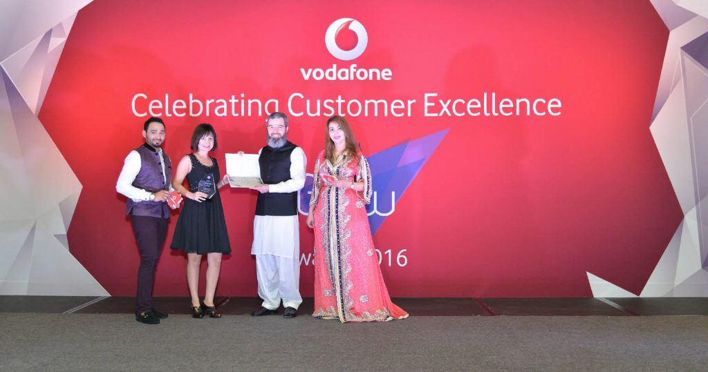 Vodafone Qatar awarded Workz the ‘Best Experience Support Partner’ at the 2016 CXO Awards