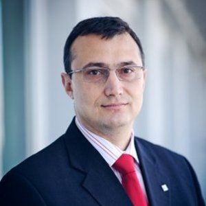 eSIM provider's customer - Bogdan Cotirlan, Du | Workz Group